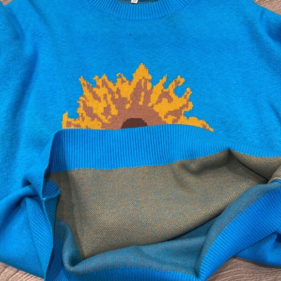 Sweater - Picture 3 of 3